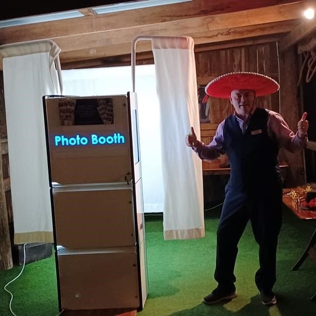 Elite Sounds Photobooth Combo